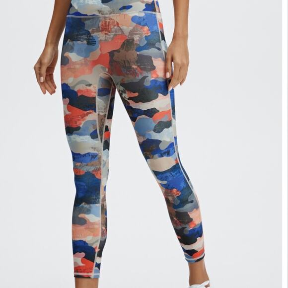 Fabletics Women's Everywhere High Waisted Colorful Leggings Plus Size 2XL - Picture 1 of 7
